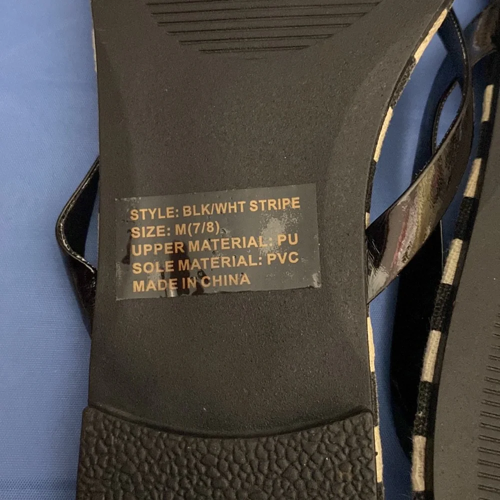 Sole Mates Distressed Flat Sandals - Picture 4 of 5